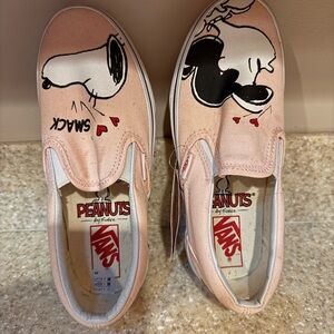 Women’s Vans Peanuts Snoopy Pink Slip-On Sneakers Size 5.5 NWT